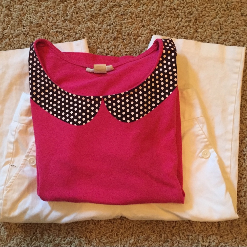 💥SOLD GIRLS CAPRI SET💥 White capris w pink top💥